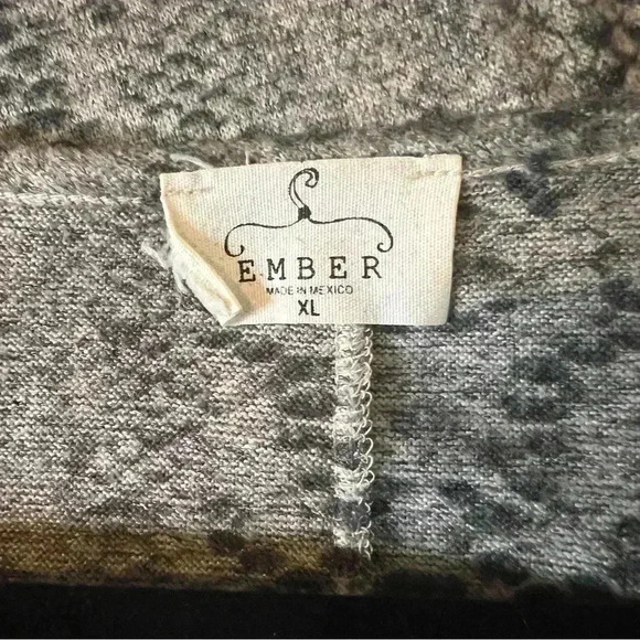 Ember Knit Snakeskin Blouse - Picture 3 of 3